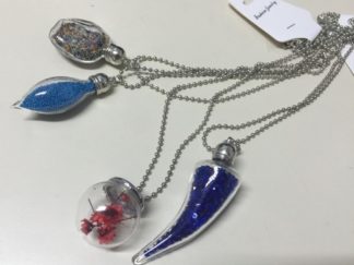 Collar Estilo Reloj de Arena