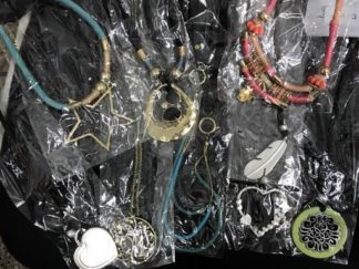 Collar Hilo con Dije Grande