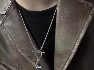 Collar con Piedra Negra