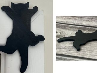 Decoración: Gato Negro Trepando por la Puerta
