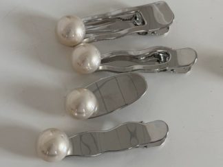 Hebilla Plateada con 1 Perla Redonda