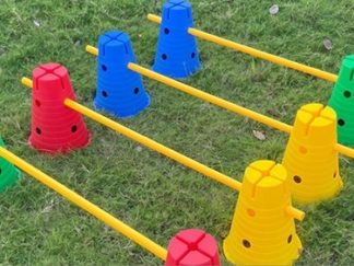 Herramienta para Entrenamiento: Set de 8 Conos + 4 Palos de 1,5m