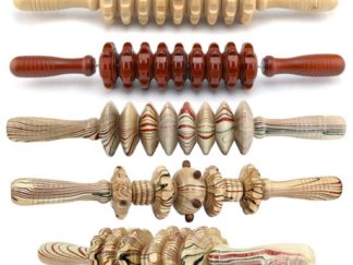 Masajeador Corporal de Madera con Ruedas