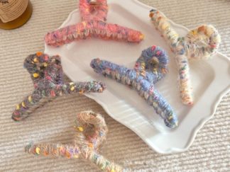 Pinza Tiburón de Lana con Puntitos coloridos