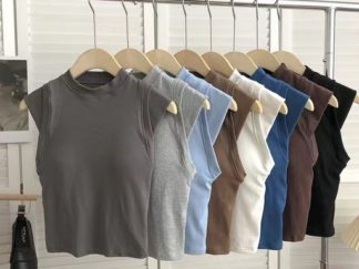 Topcito en Remera con Collar Alto (+)