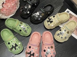 Zapatilla DIS. con Apliques varios diseños