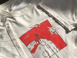 Ropa: Remera Coca Cola a la Luna (+)