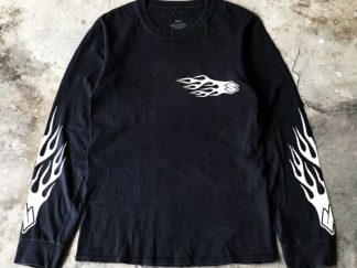 Ropa: Remera Mangas Largas con Llama (+)